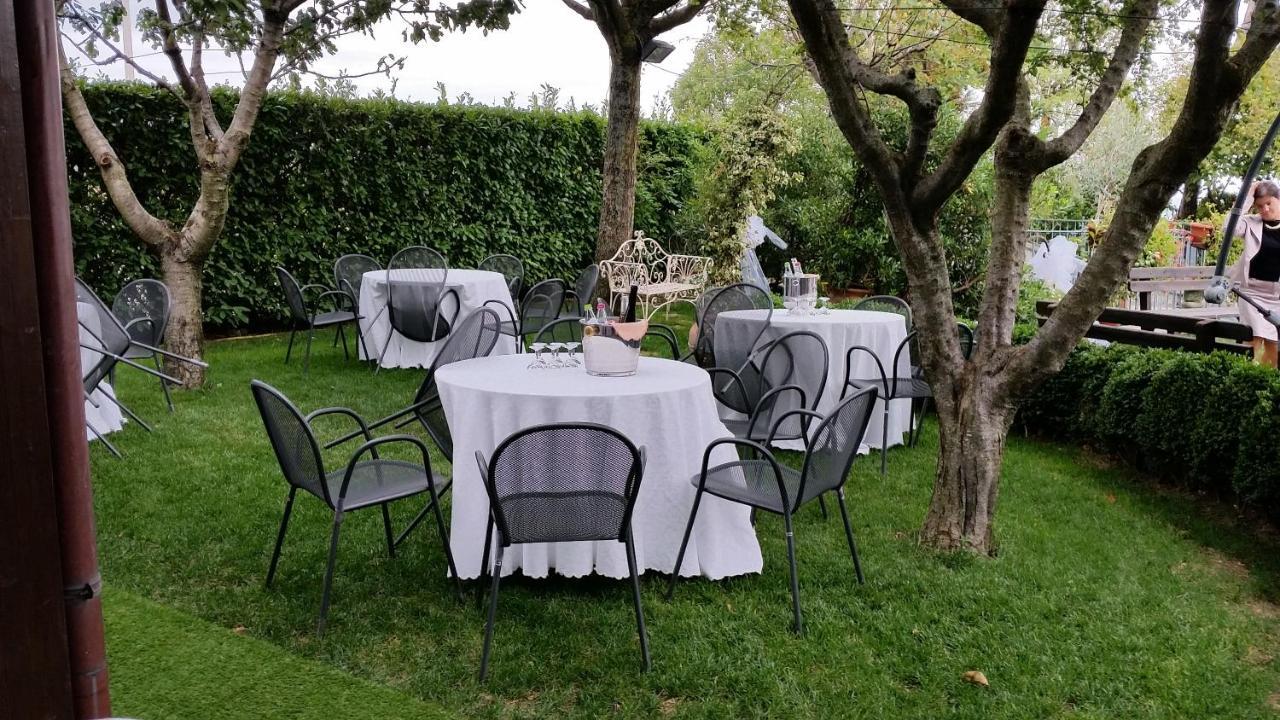 Tetto Delle Marche - Ristorante Dei Conti Hotel 3*