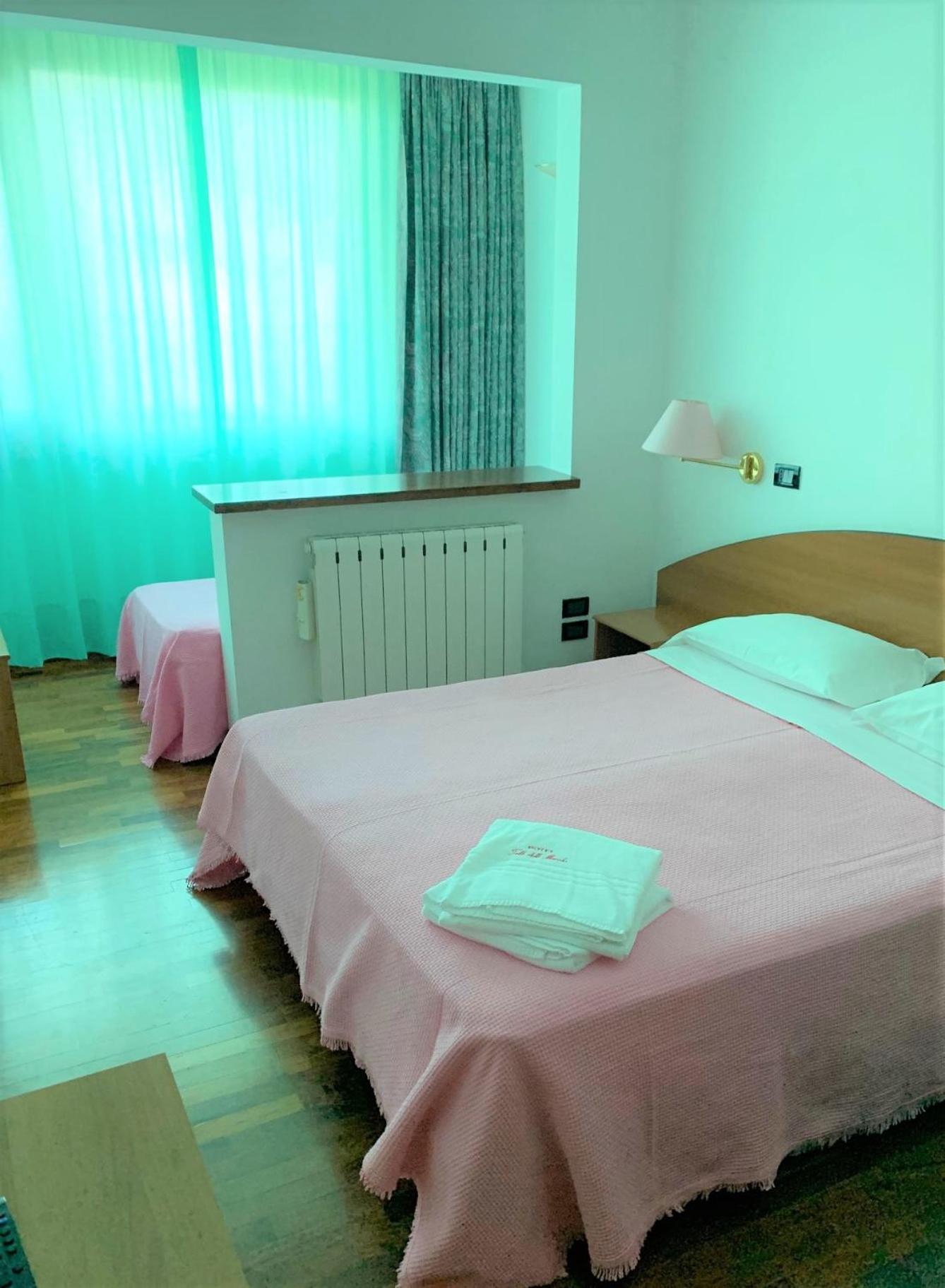 Hotel Tetto Delle Marche - Ristorante Dei Conti